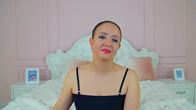 ElinaBellucci webcam