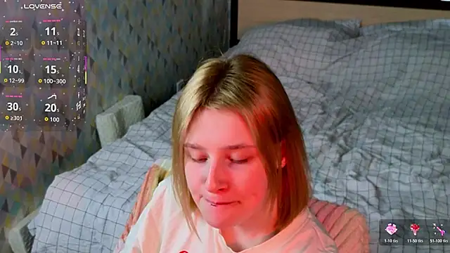 two_gerls_here webcam