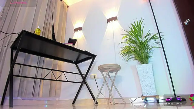 Anastacia_lestrange webcam