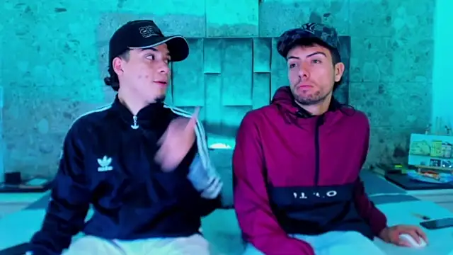 alex_and_christhoper webcam