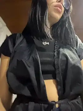 dakotabrowns_ webcam