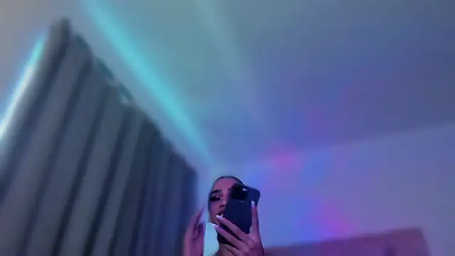 KatalinaMillan webcam