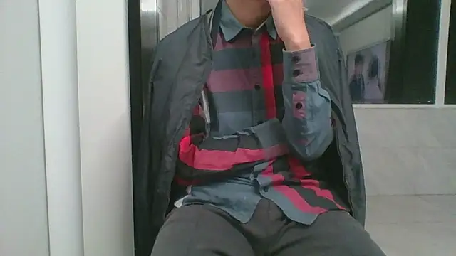 nole_china7 (Ask my age) - talk / fun / cum