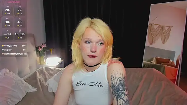 Lollita_Morgan's room