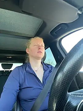 girlnina-1995 - Girlnina-1995's free webcam - UK Sex Cams