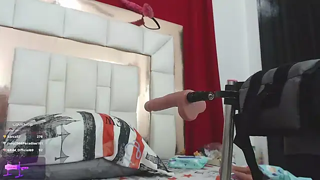 candyrojas (F mature) - keep the kitten wet, control for 2 m💦💦