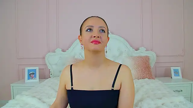 ElinaBellucci webcam