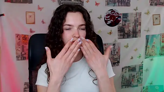 _susiesu_ (F teen) - show panties