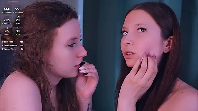 gabriellelynchard (G teen) - pinch bite and suck nipples Eva's