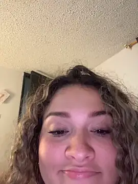 Sara_smiiith211 webcam