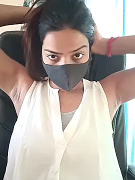 crazy__bite - CRAZY__BITE's free webcam - UK Sex Cams