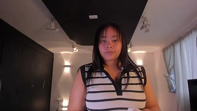 ThaliaBrookss_ webcam