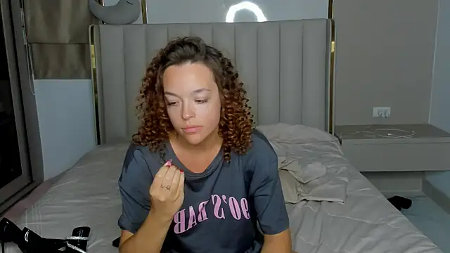 stellaa_quenn webcam