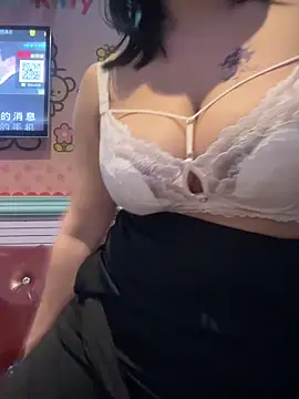 美女Yolanda9在线直播
