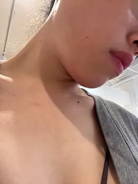 Mollyhappy1769 webcam