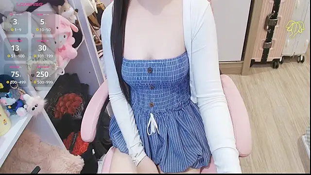 Nana_Chu webcam