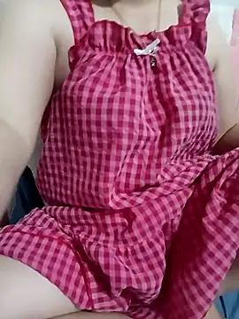 Emily-lonelyy webcam