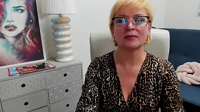 luna_xfantasy webcam