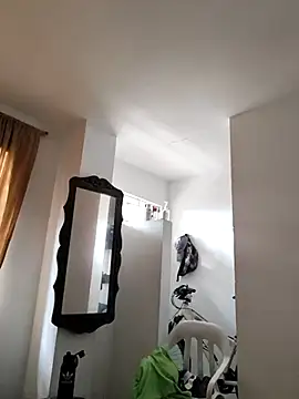 Marianatrans01's room