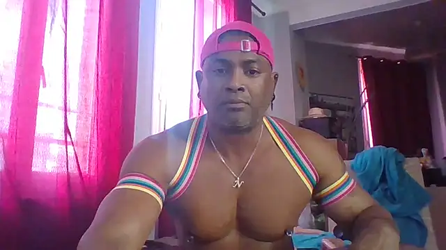 DildoPlayer33 webcam