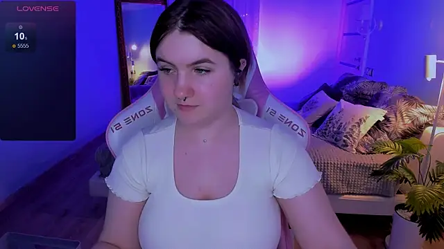 lovelyy_julia webcam