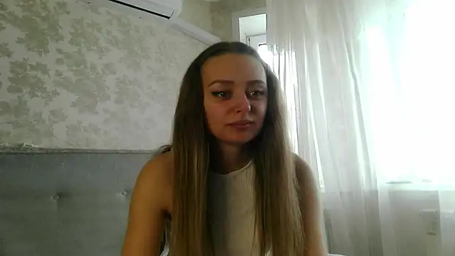 MysticGlimmer webcam