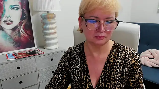 luna_xfantasy webcam