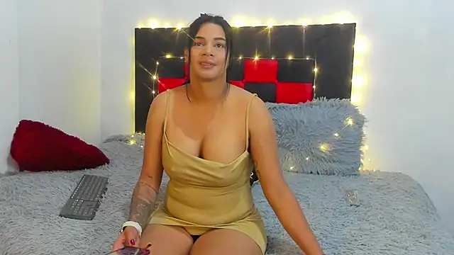 camila_valenciia_ webcam