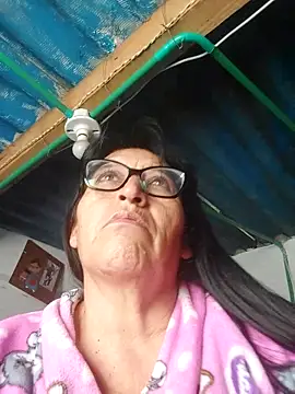 clarita_01 (F mature) - Brincando deznuda 😍😍😍