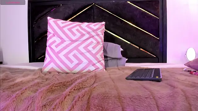 april_jones05 webcam