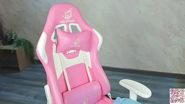 Margaret__Moon webcam