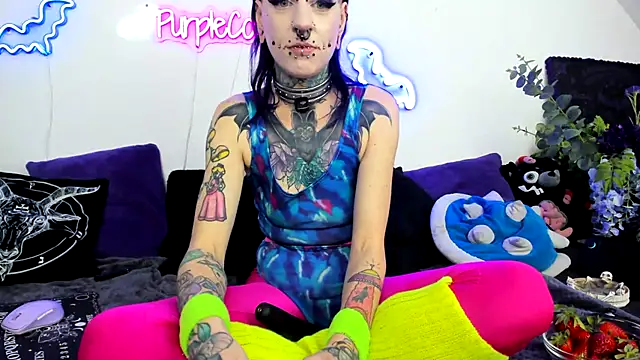 Purple_Coffin666 webcam
