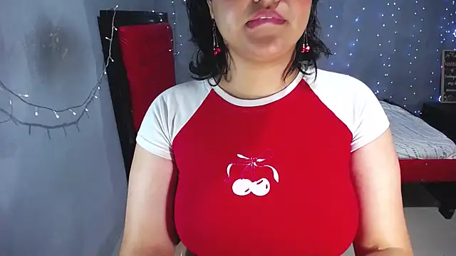 sweettei - Sweettei's free webcam - UK Sex Cams