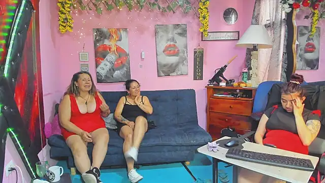 lesbiancuple webcam