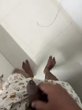 chota711 (M young) - hand job + cum