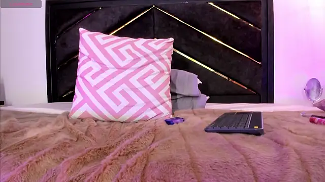 april_jones05 webcam