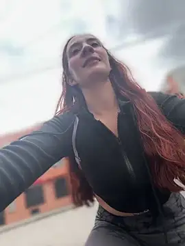 samyra_biker12 - Samyra_Biker12's free webcam - UK Sex Cams