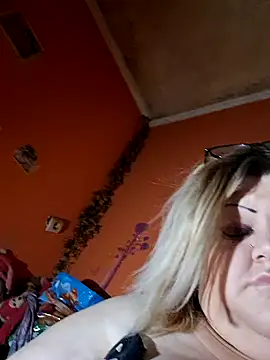 ducicsajsziii webcam