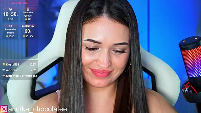 Adel_chocolate_ webcam