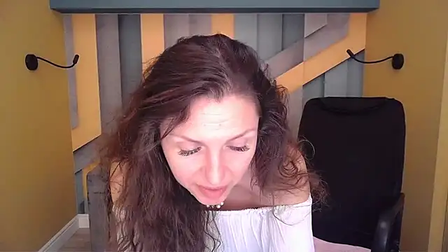 ellalong - EllaLong's free webcam - UK Sex Cams