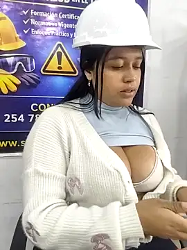 _Mia-Safety_Inspector webcam