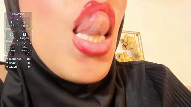 hanajameela (Ask my age) - Finger pussy in doggy🍑🔥