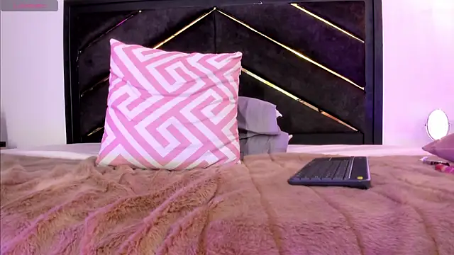 april_jones05 webcam