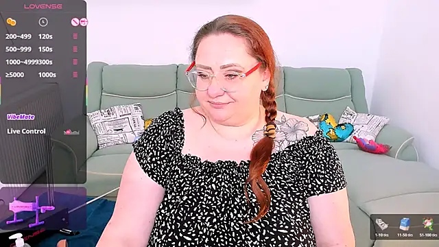 lovely_adelle webcam