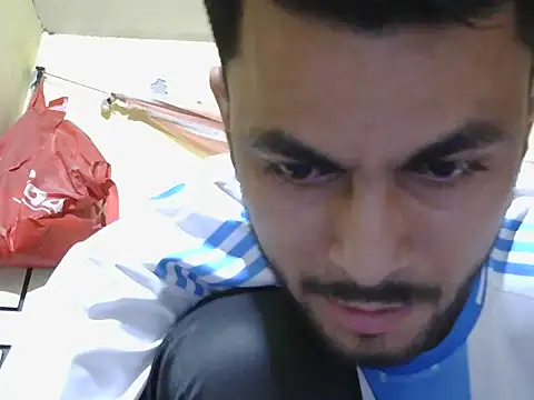 Stubborndesiboy webcam