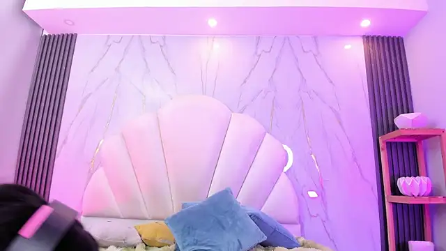 AliiceWonderland_'s live cam