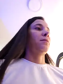 Webcam Model (miaeyex)  is live.Free join now!