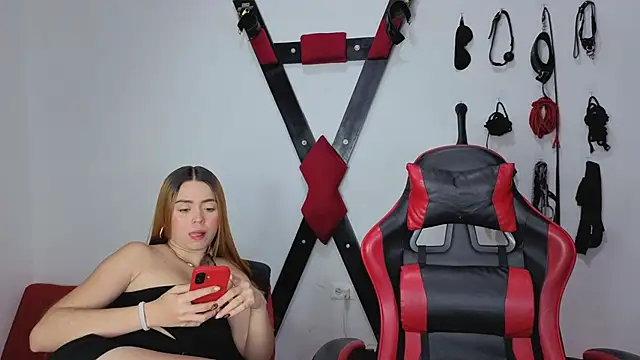 Hana_and_Zeta2026 webcam