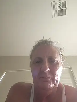 SultrySummer68 - Live Cams