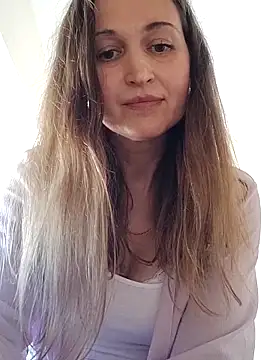 irresistibelle - Stripchat Cam Model